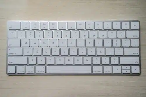 Quelle est la différence entre un clavier azerty et qwerty ?